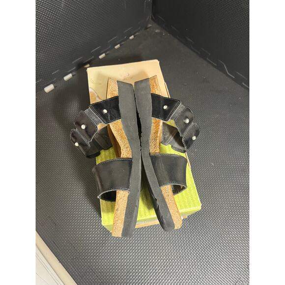 NAOT Ashley Black Leather Rhinestone Embellished Slides Sandals Women's 40 US 9 - Picture 4 of 7